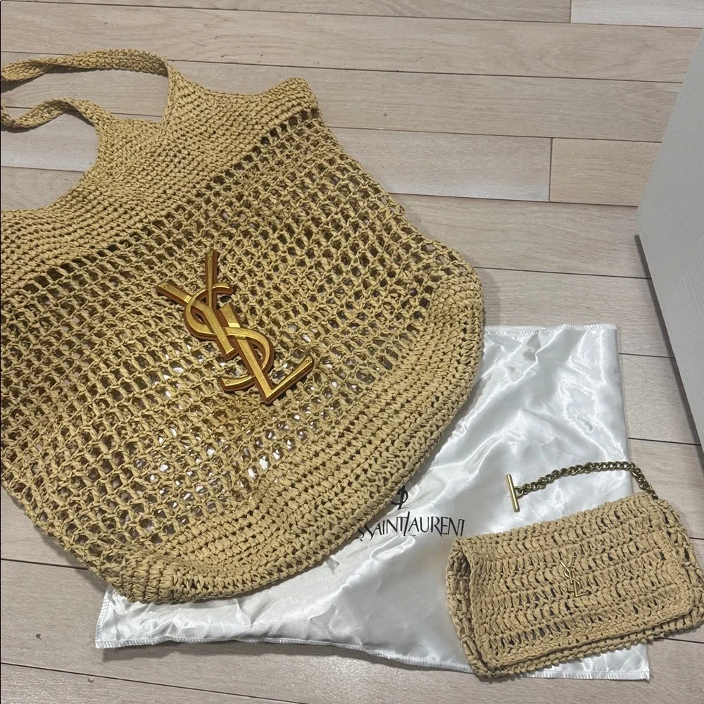 Yves Saint Laurent Cream Crochet Tote with Gold YSL Emblem - Picture 5 of 10